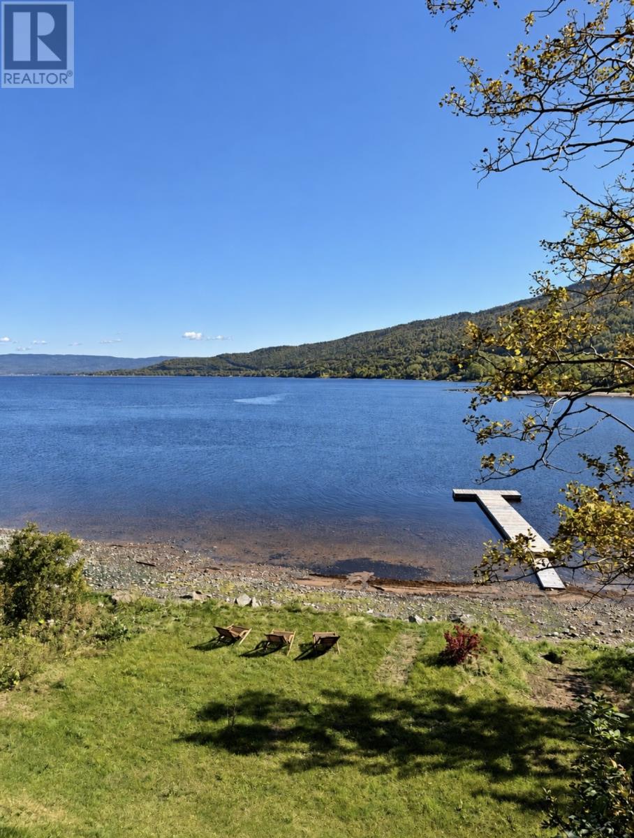 20 Lakeside Drive - 50