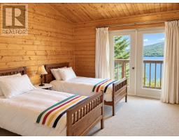 20 Lakeside Drive thumbnail 32
