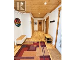 20 Lakeside Drive thumbnail 39