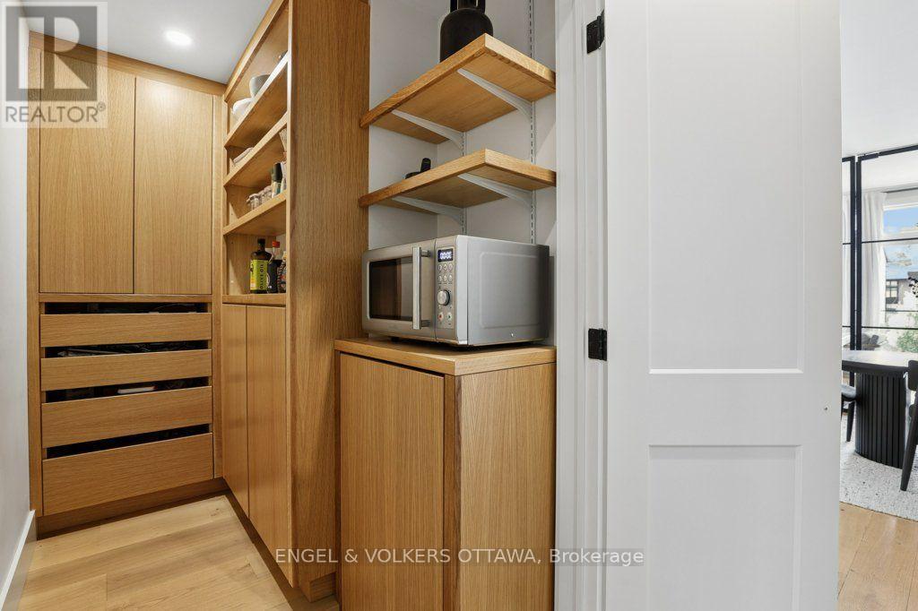 569 EDISON AVENUE - 19