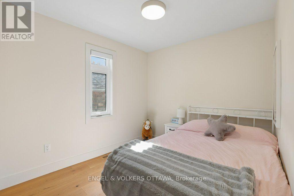 569 EDISON AVENUE - 31