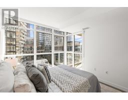 652 - 10 Capreol Court, Toronto, ON M5V4B3 Photo 18