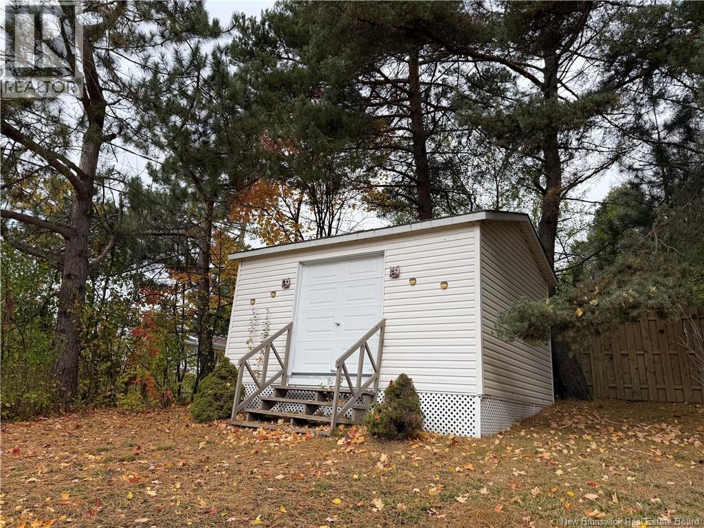 211 Bellevue Street - 11