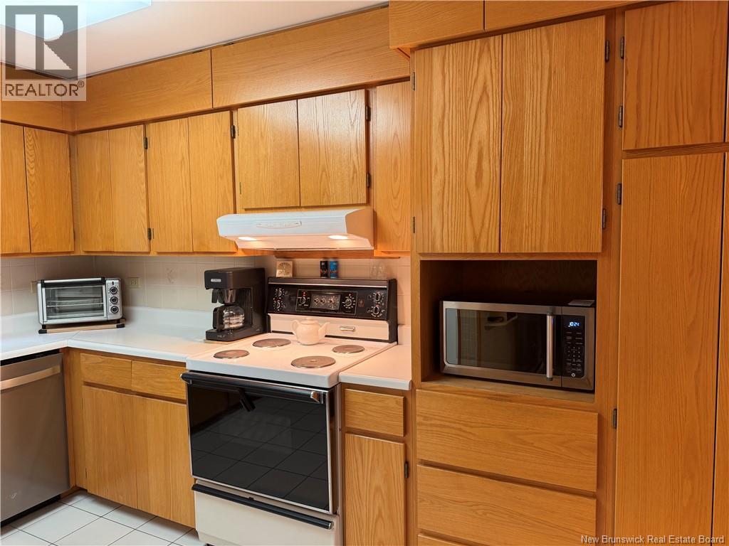 211 Bellevue Street - 17