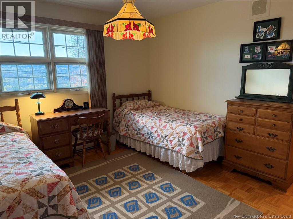 211 Bellevue Street - 39
