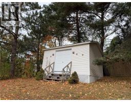 Bath (# pieces 1-6) - 211 Bellevue Street, Edmundston, NB E3V2E4 Photo 11