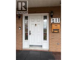 Dining room - 211 Bellevue Street, Edmundston, NB E3V2E4 Photo 13