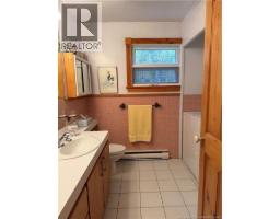 211 Bellevue Street, Edmundston, NB E3V2E4 Photo 31