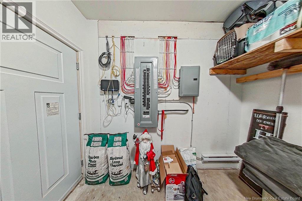 2 Burton Evergreen Drive - 41