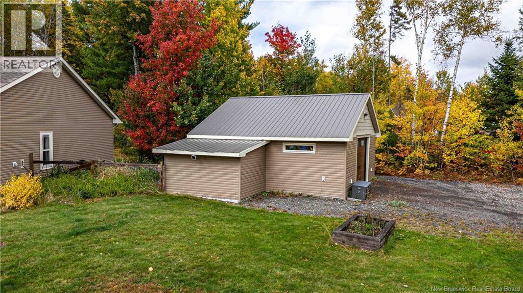 2 Burton Evergreen Drive - 42