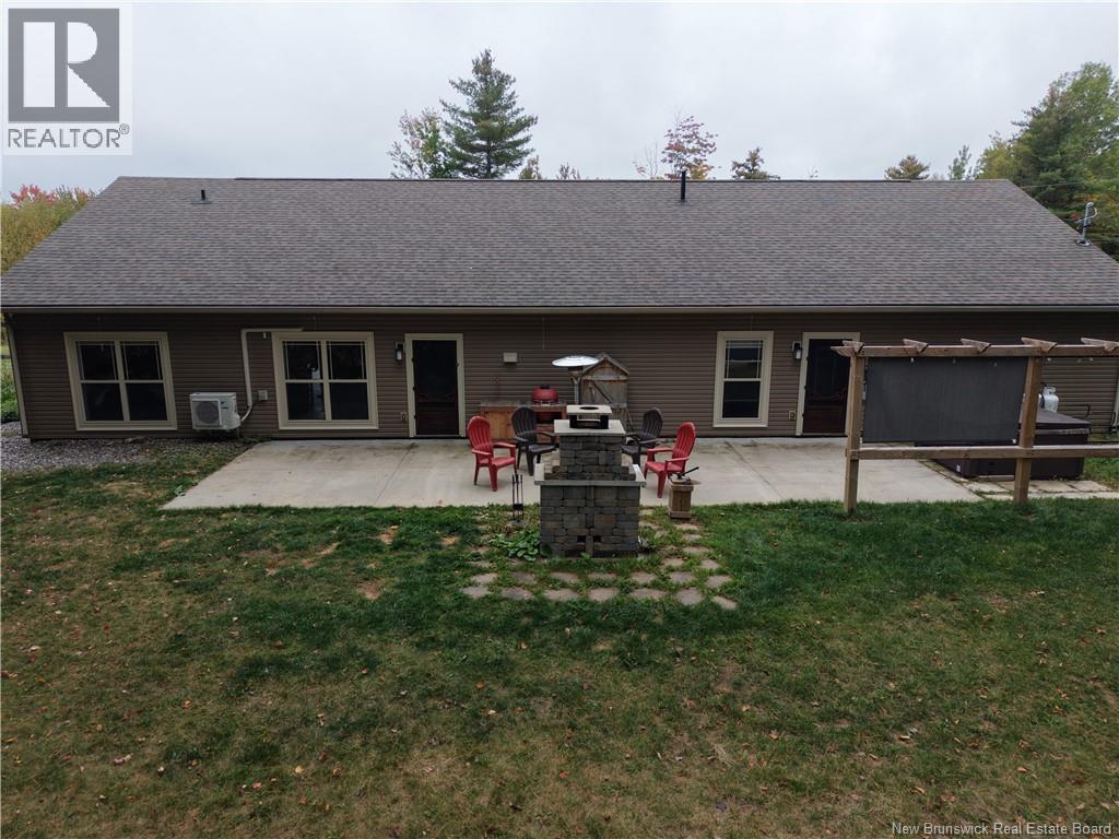 2 Burton Evergreen Drive - 7