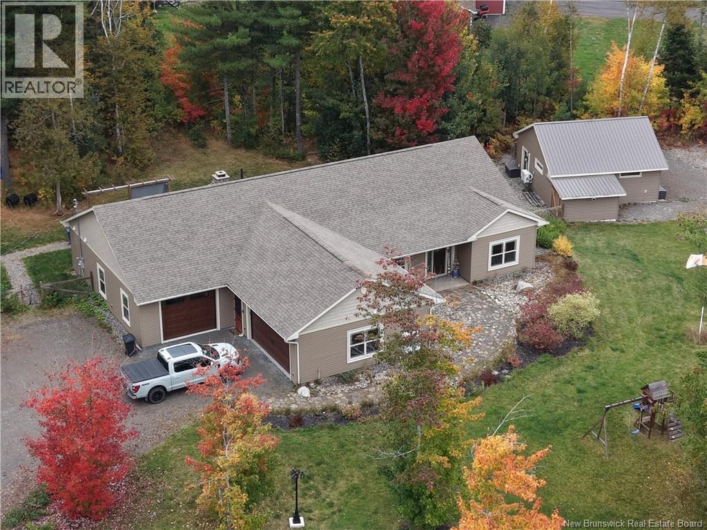 2 Burton Evergreen Drive - 9