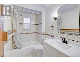 48 Stephenson Avenue, Toronto, ON M4C1G1 Photo 13