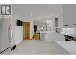 48 Stephenson Avenue, Toronto, ON M4C1G1 Photo 8