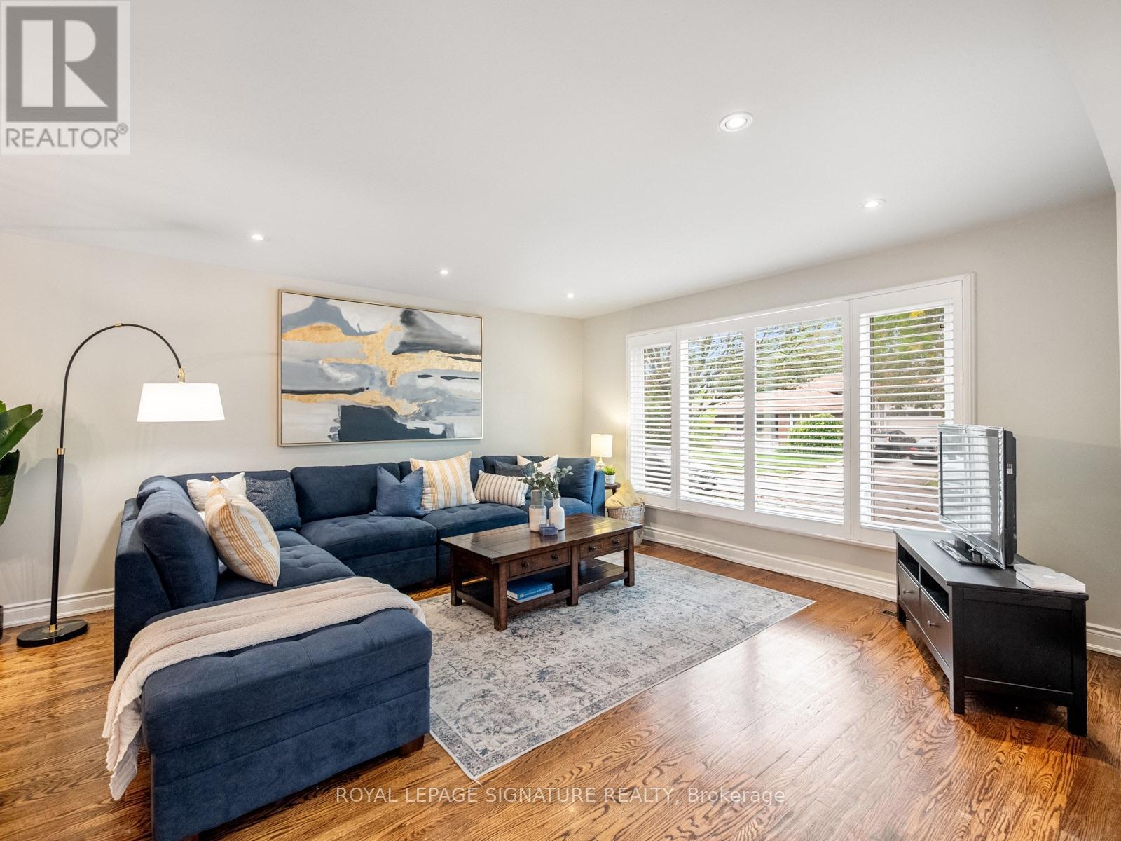 160 Holmcrest Trail, Toronto, ON photo 13