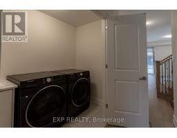 510 New England Court, Newmarket, ON L3X0M6 Photo 19