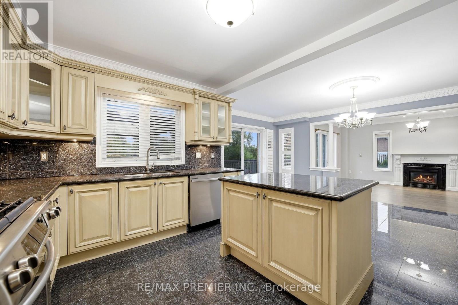 16 St Michele Place — photo 11
