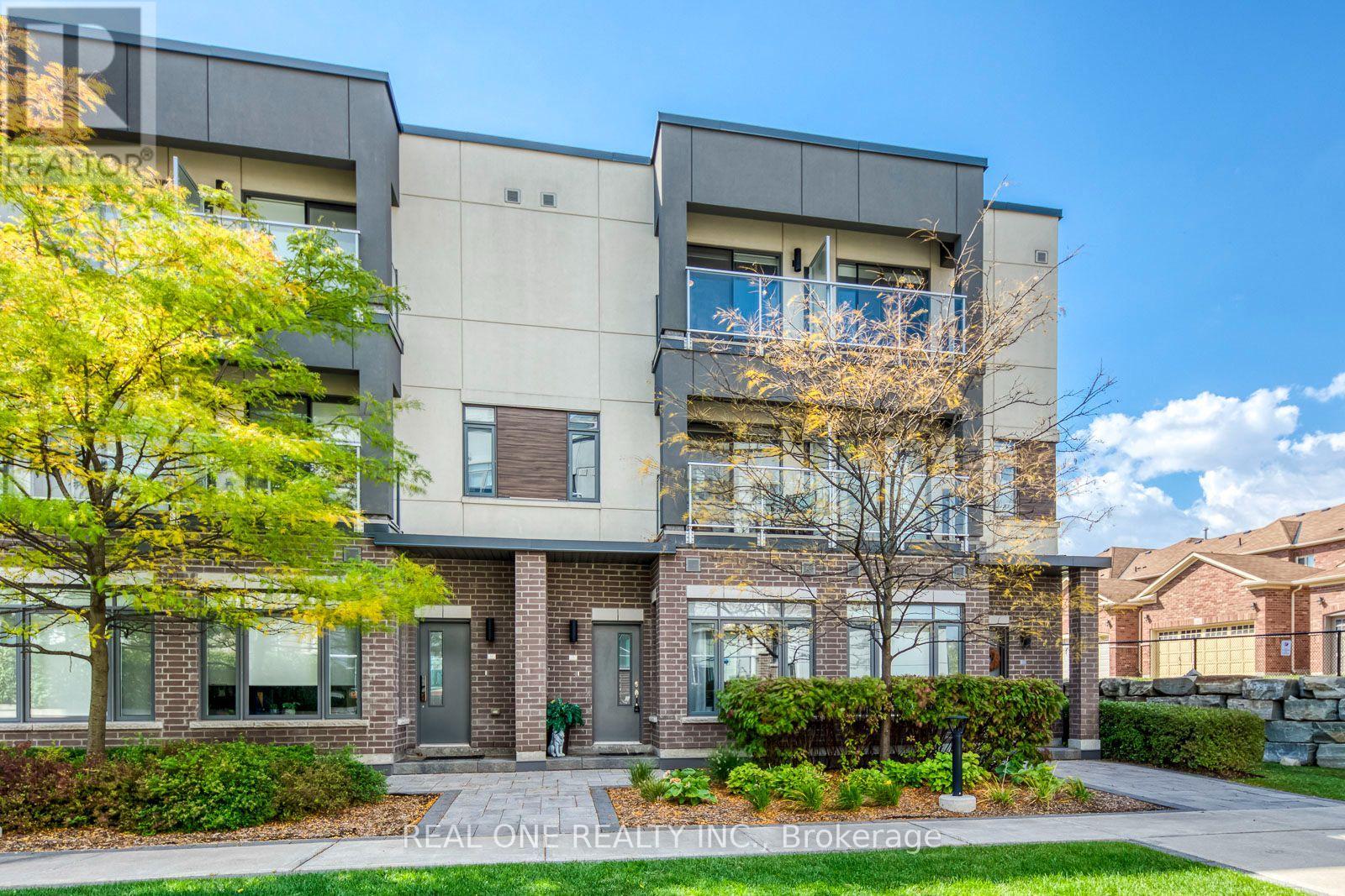 236- 3074 Sixth Line, Oakville, ON photo 2
