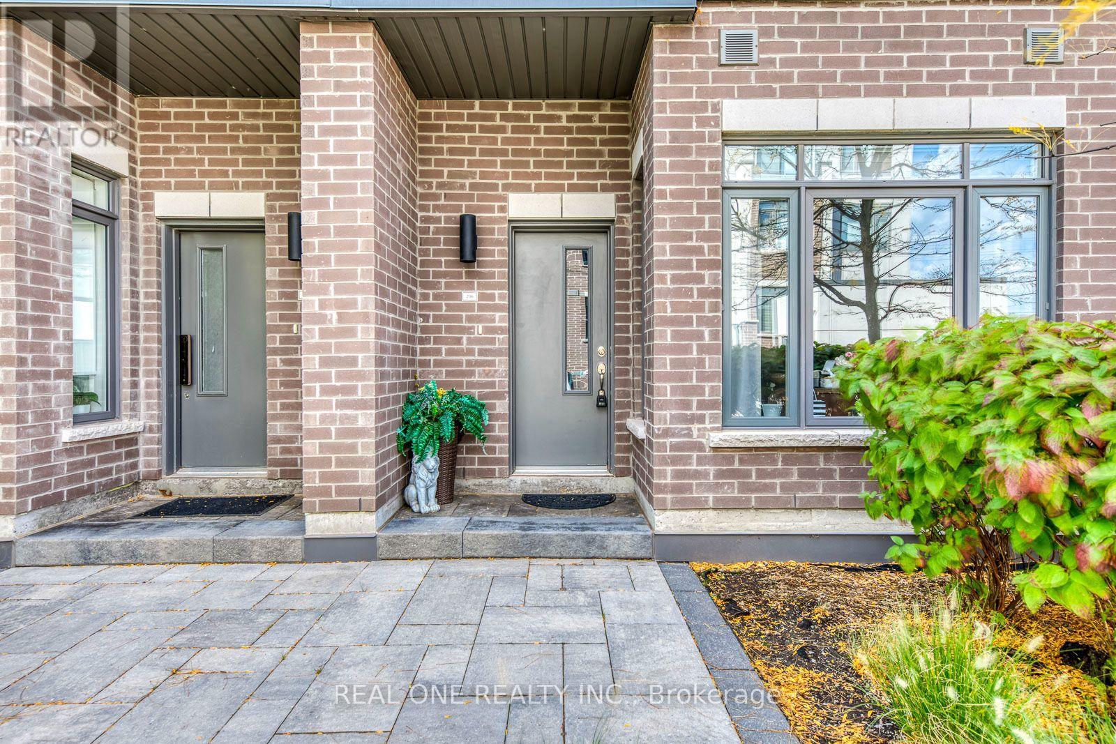 236- 3074 Sixth Line, Oakville, ON photo 3