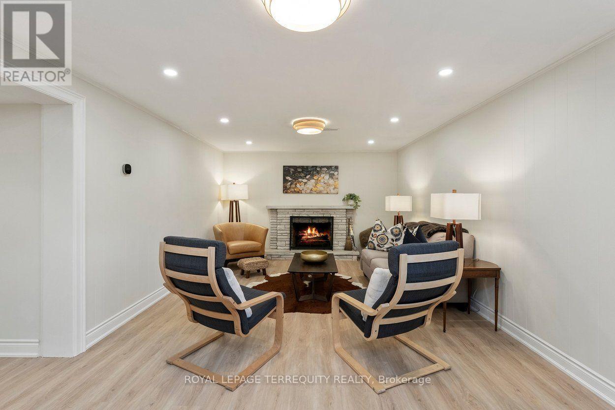 21 GREENCOAT ROAD - 22
