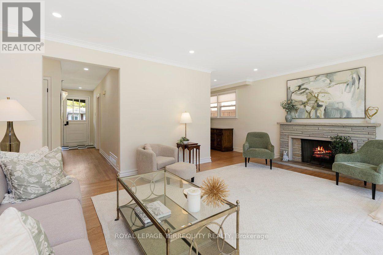 21 GREENCOAT ROAD - 9