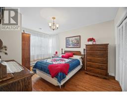 20 Jersey Avenue thumbnail 12