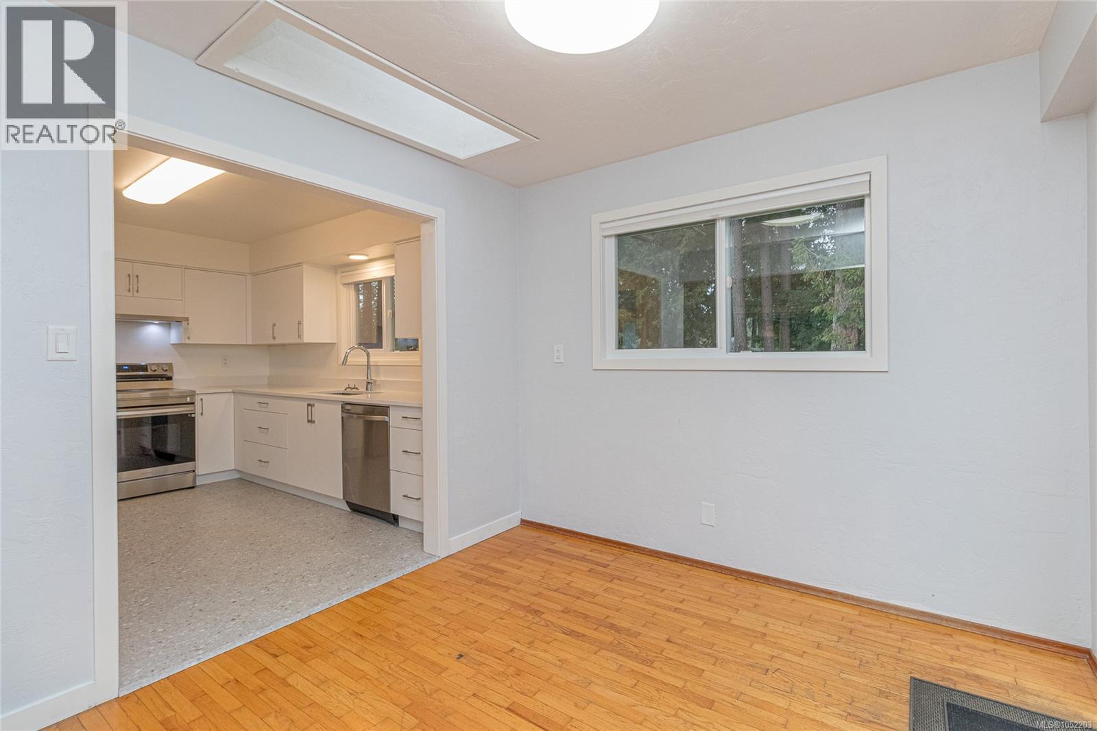 570 Cedarcrest Dr - 10