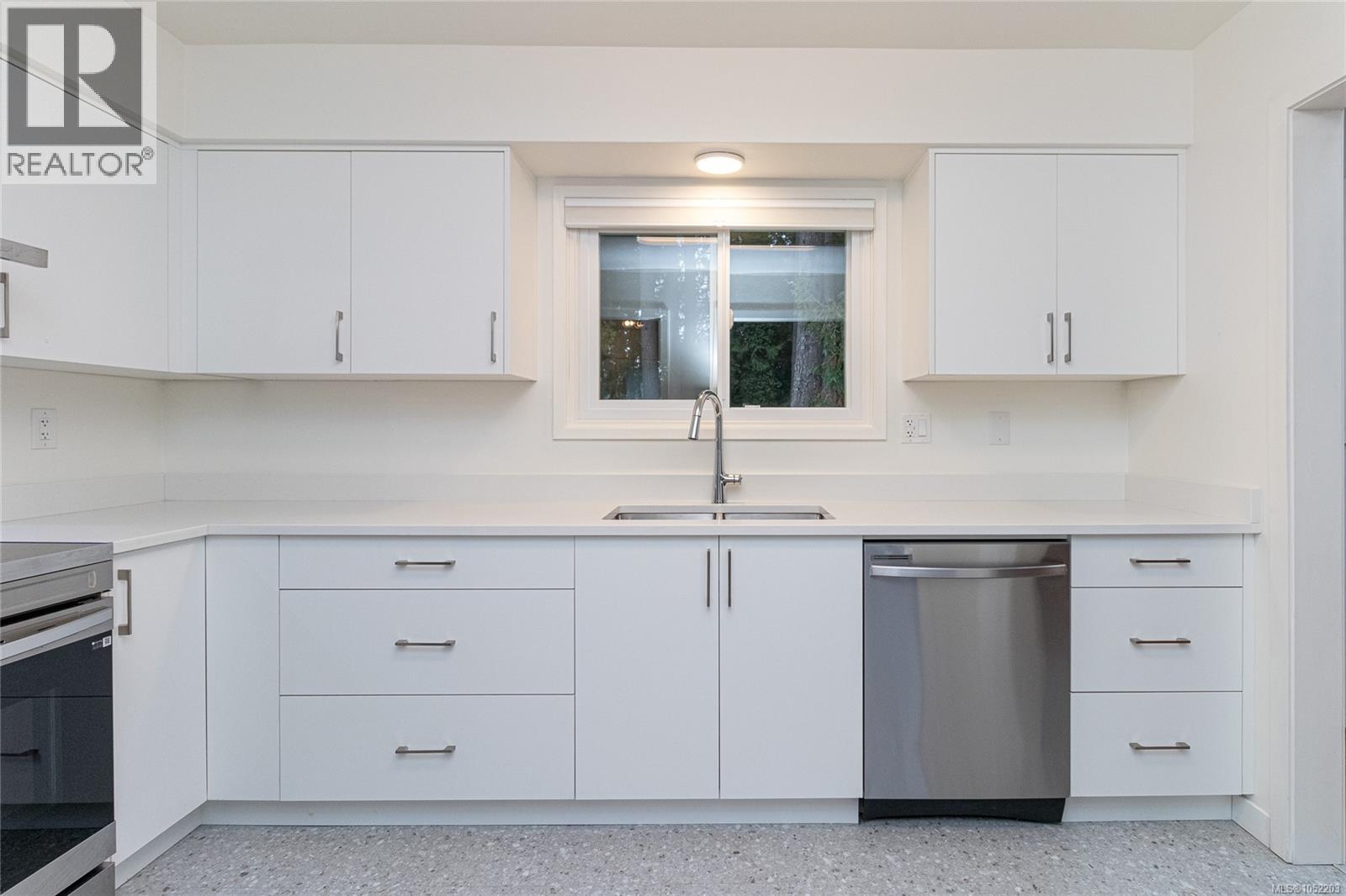 570 Cedarcrest Dr - 15