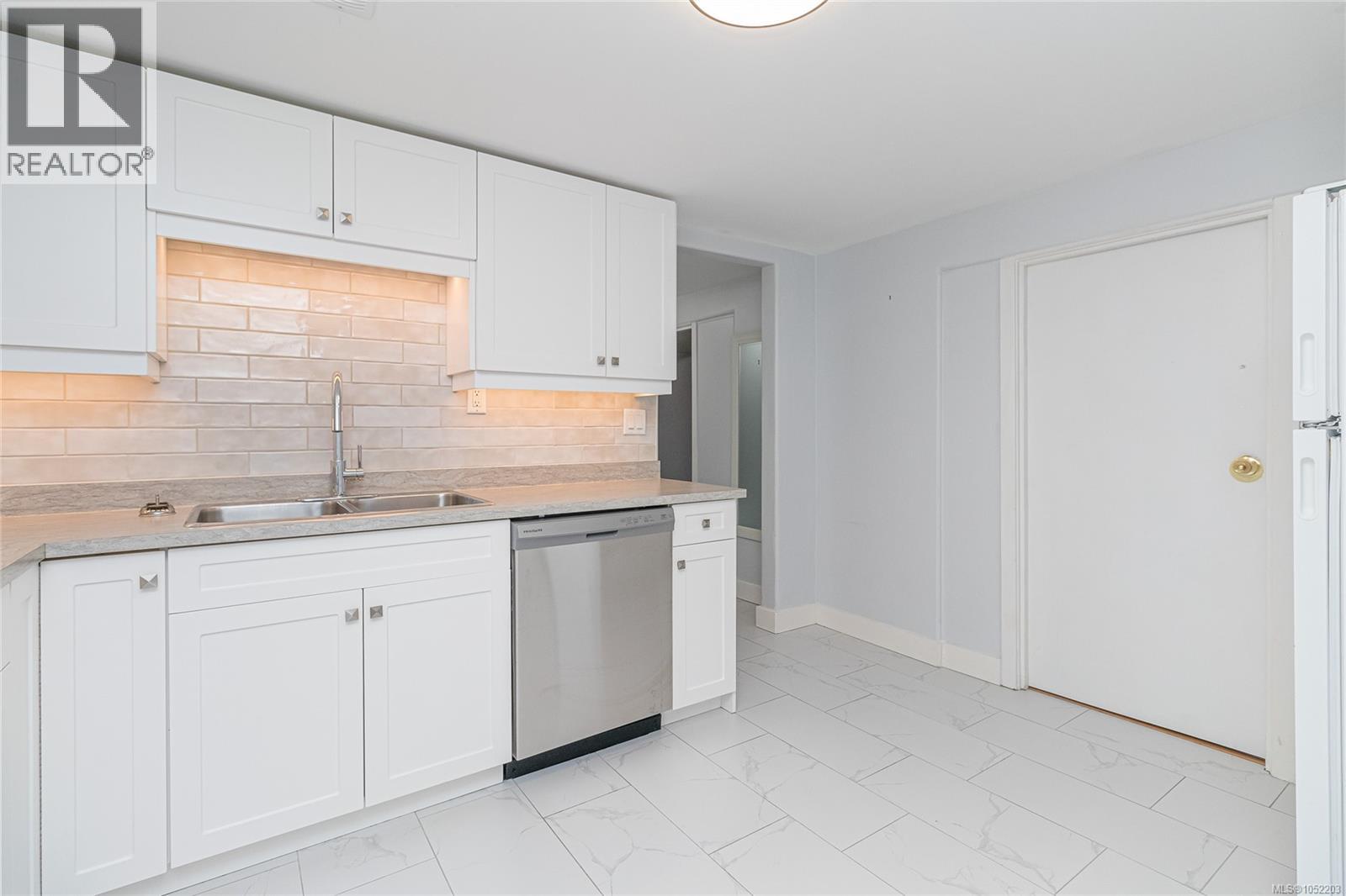570 Cedarcrest Dr - 30
