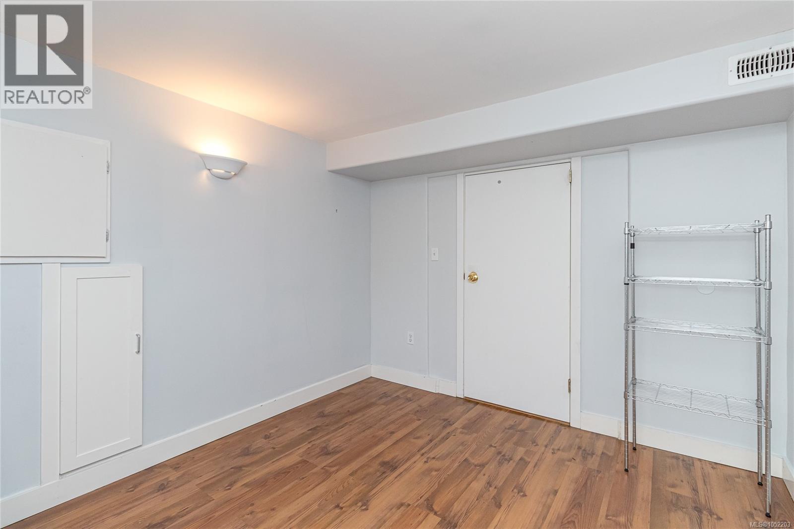 570 Cedarcrest Dr - 37