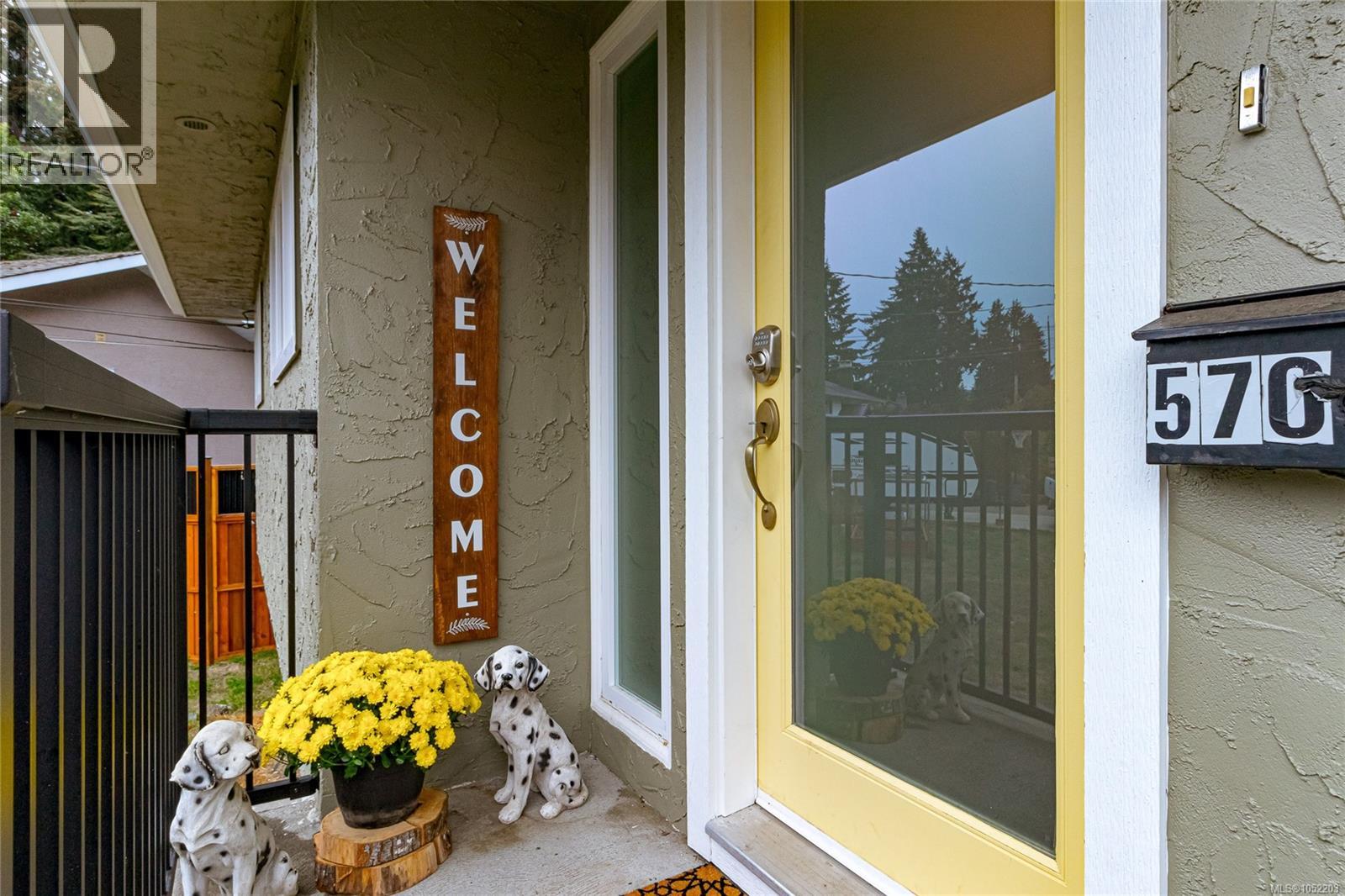 570 Cedarcrest Dr - 4