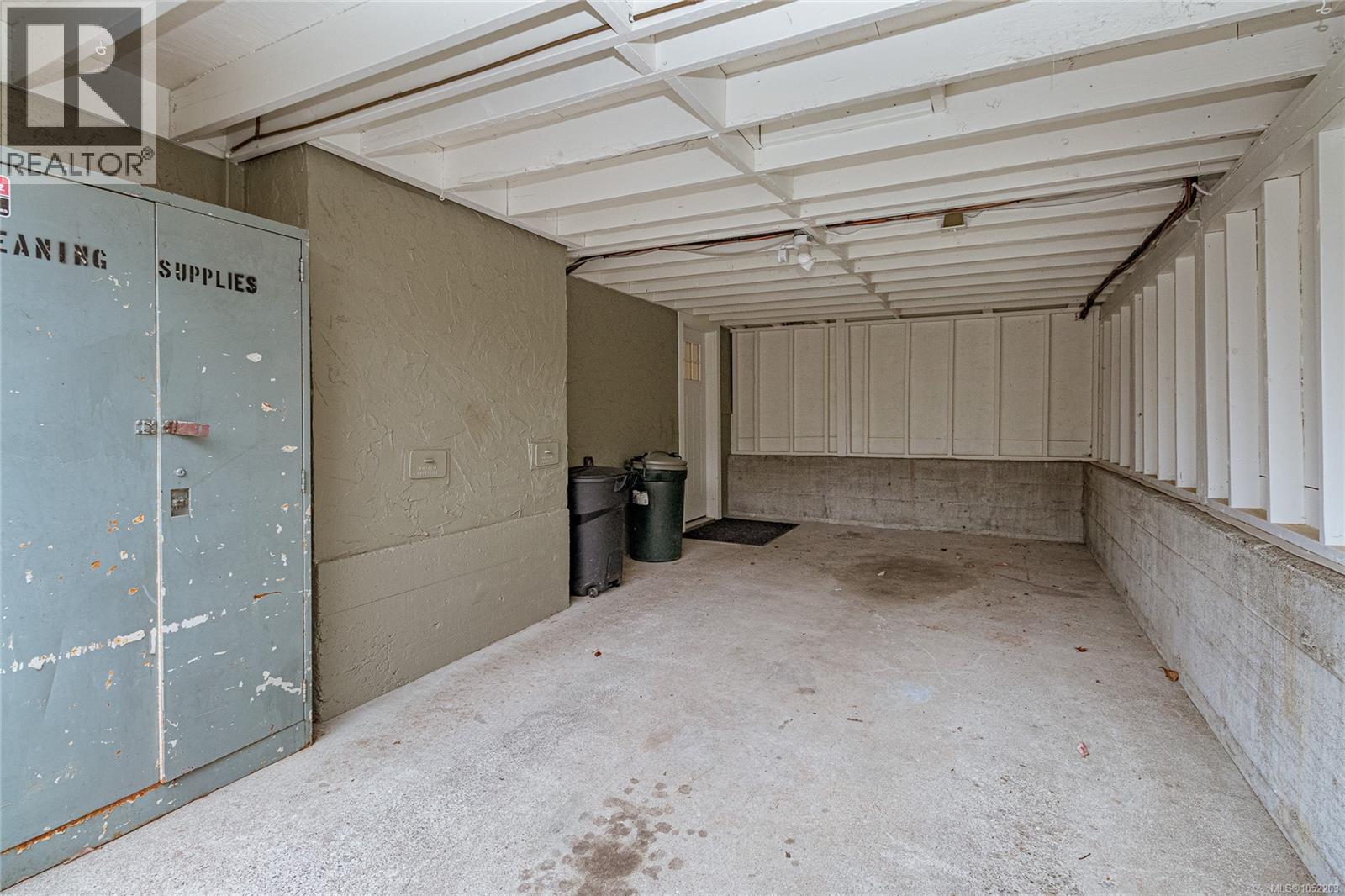 570 Cedarcrest Dr - 47