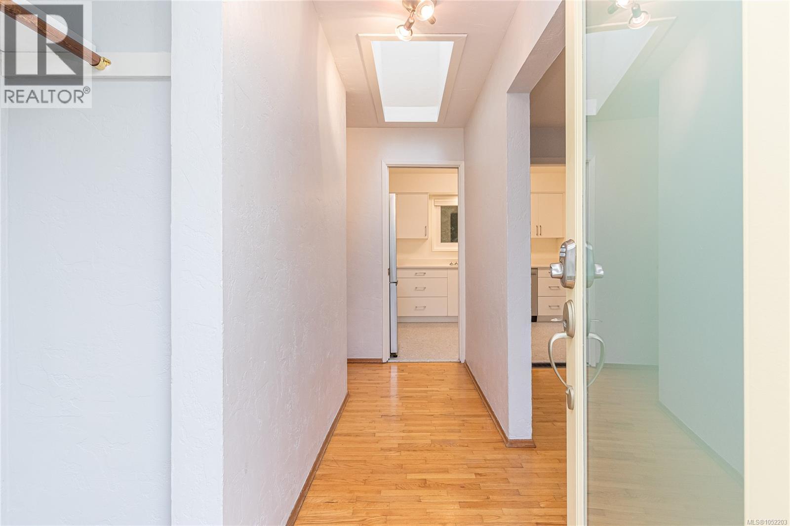 570 Cedarcrest Dr - 5
