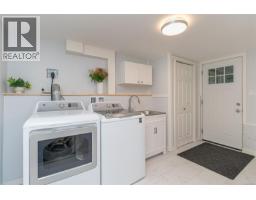 570 Cedarcrest Dr, Colwood, BC V9C1M3 Photo 38