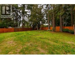 570 Cedarcrest Dr, Colwood, BC V9C1M3 Photo 40