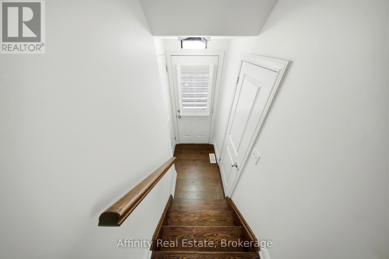 114 Chaumont Drive — photo 20