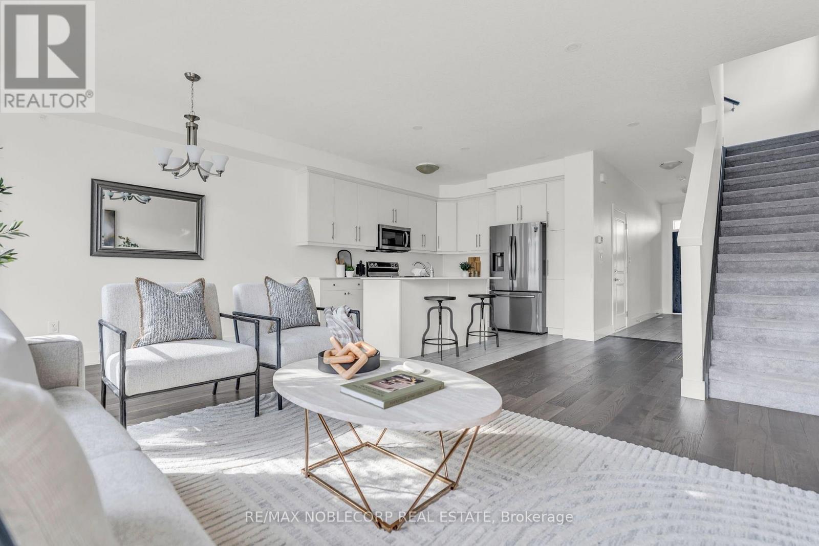 #15 745 CHELTON ROAD - 19