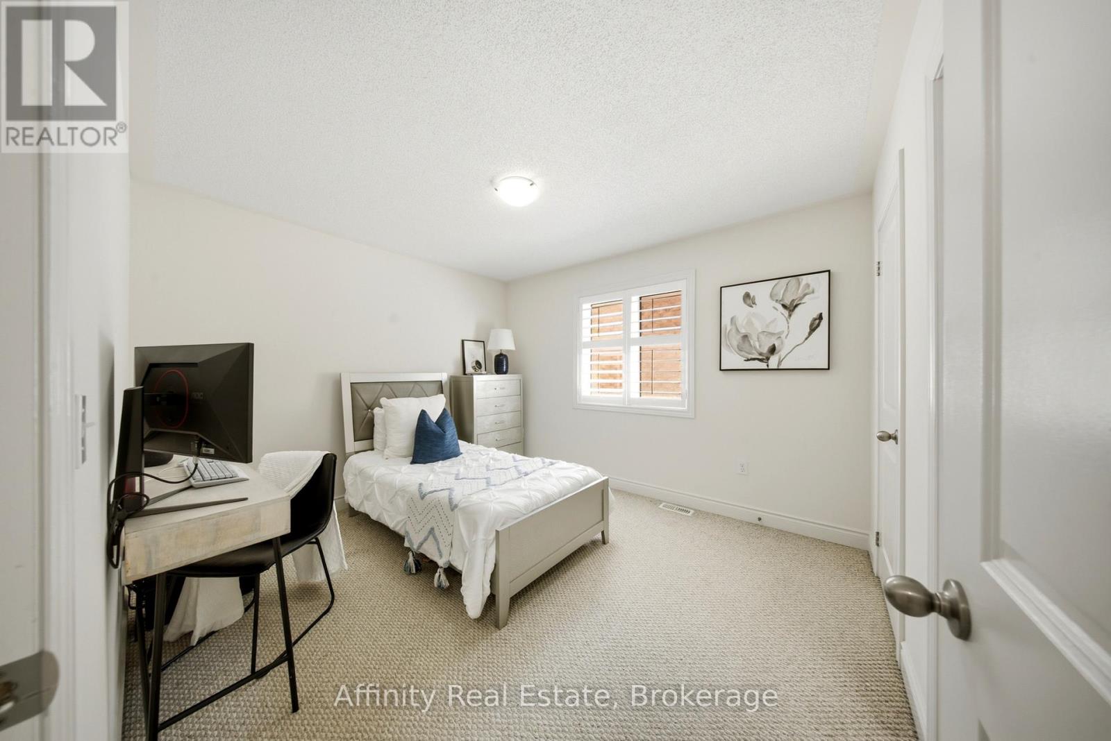 114 Chaumont Drive — photo 36