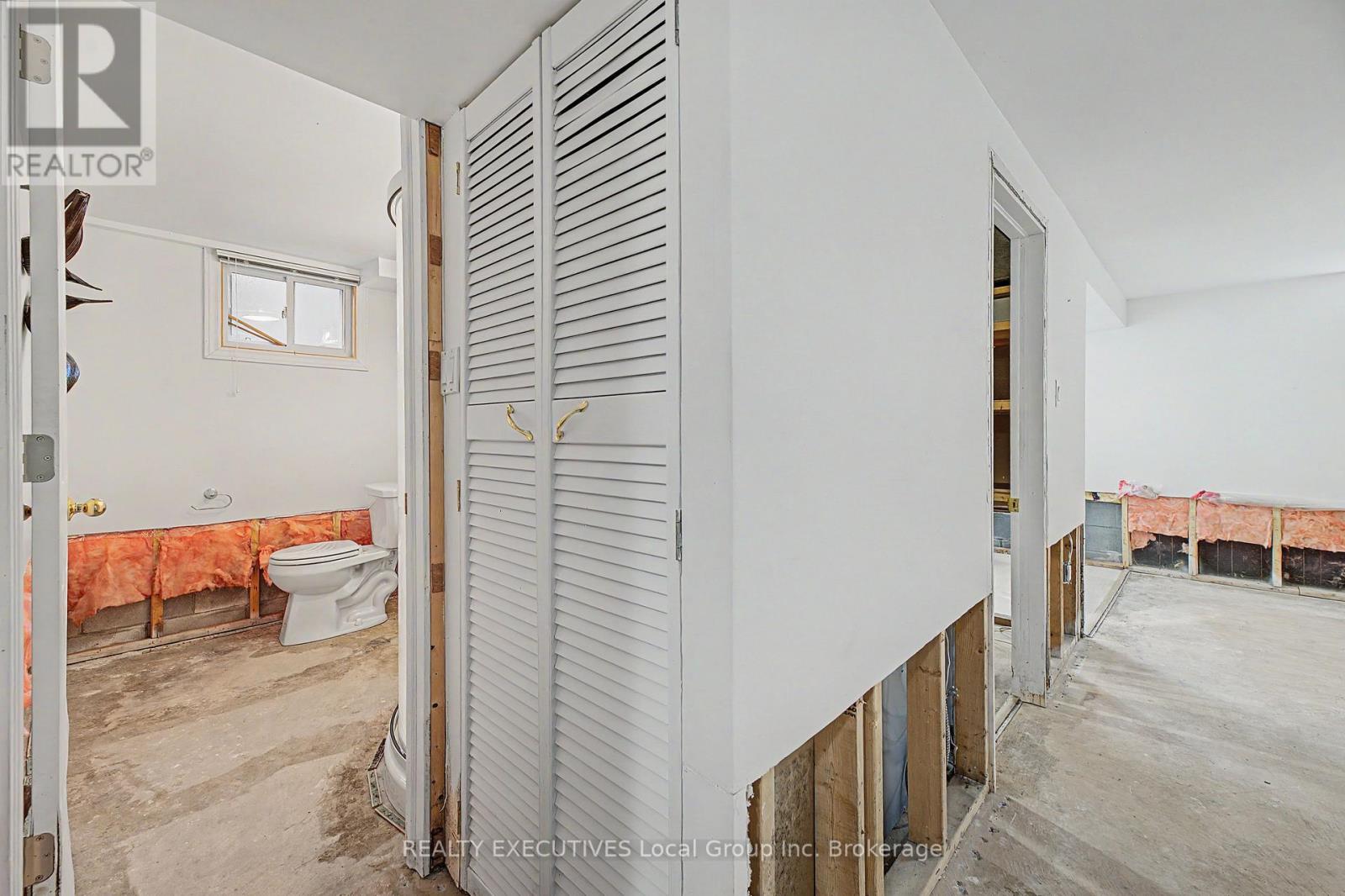 8 TALON STREET - Image 31