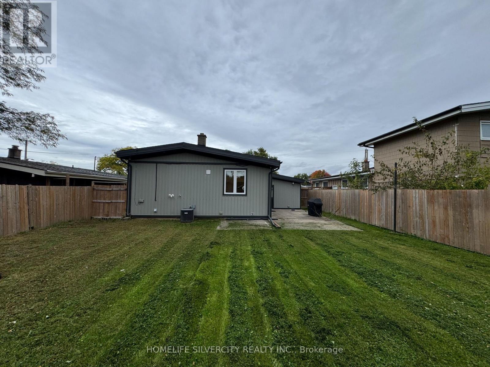 7413 Jordan Avenue — photo 41