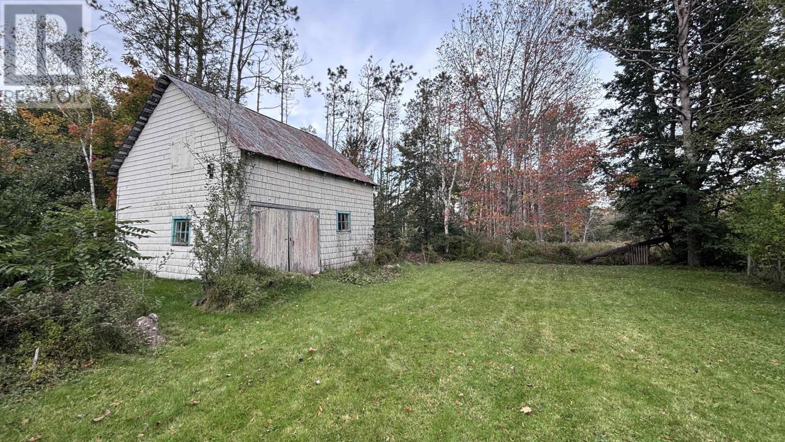 20 GREAT VILLAGE LORNEVALE Road - 17
