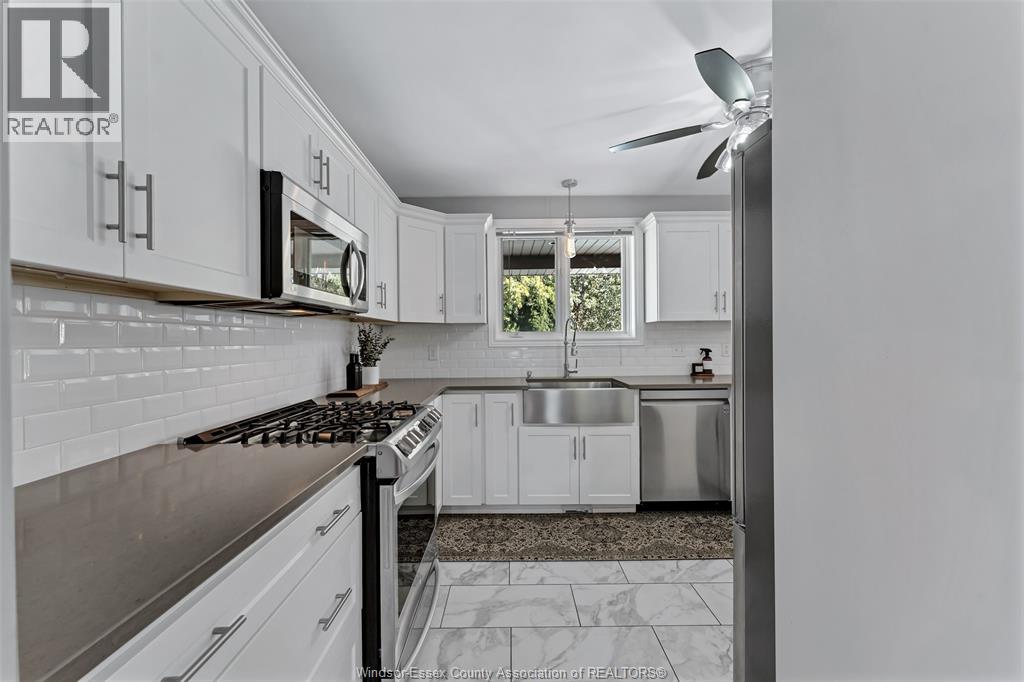 1840 Deslippe Drive — photo 20