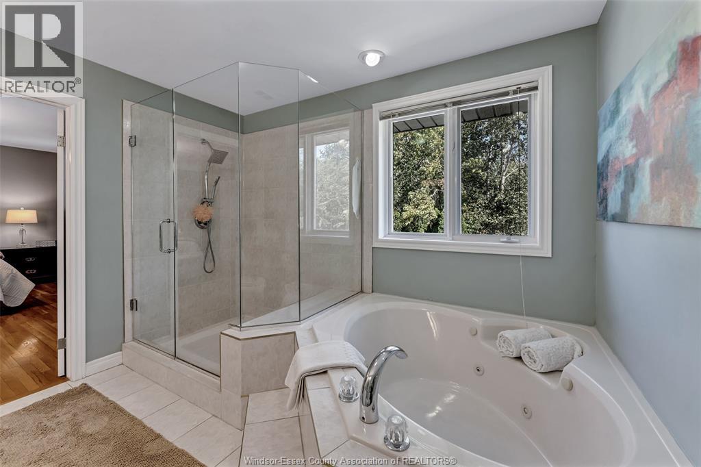 1840 Deslippe Drive — photo 32