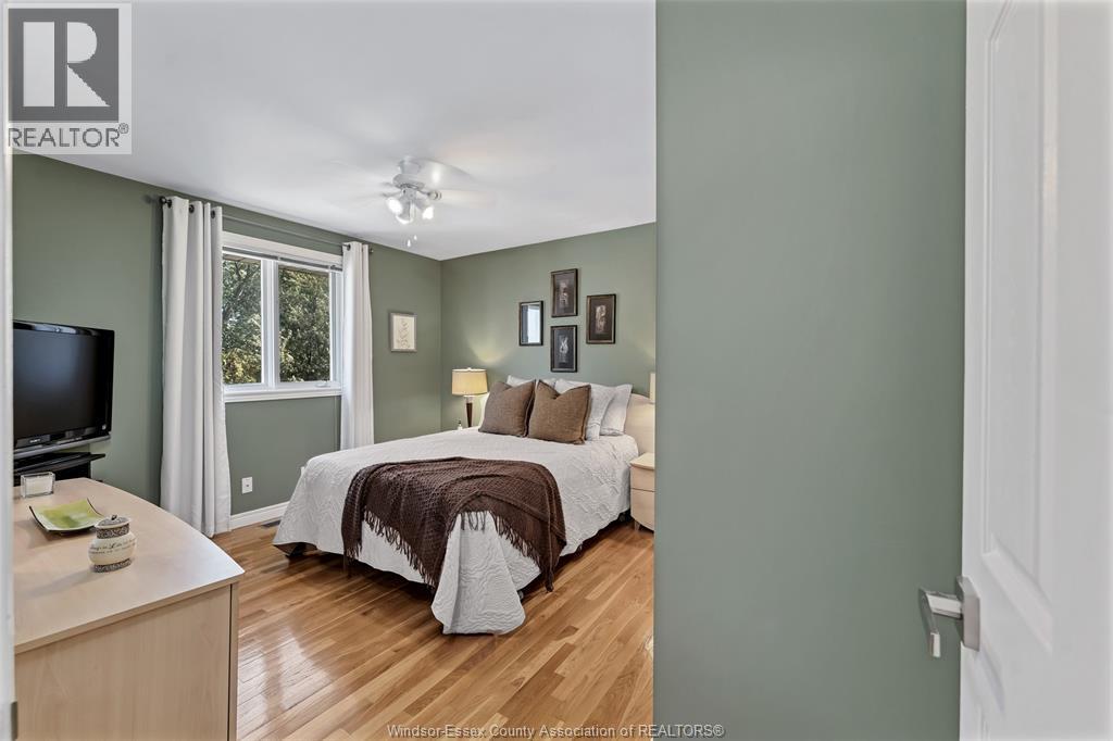 1840 Deslippe Drive — photo 34