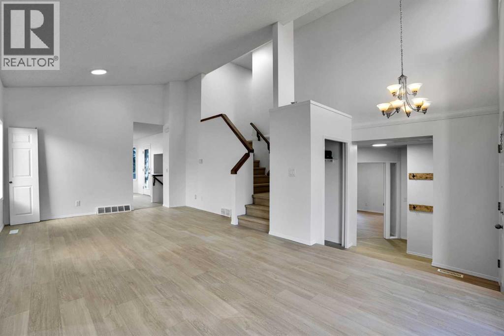 355 Millrise Drive SW - photo 16