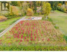 6211 Ferguson Rd, Port Alberni, BC V9Y8L4 Photo 13