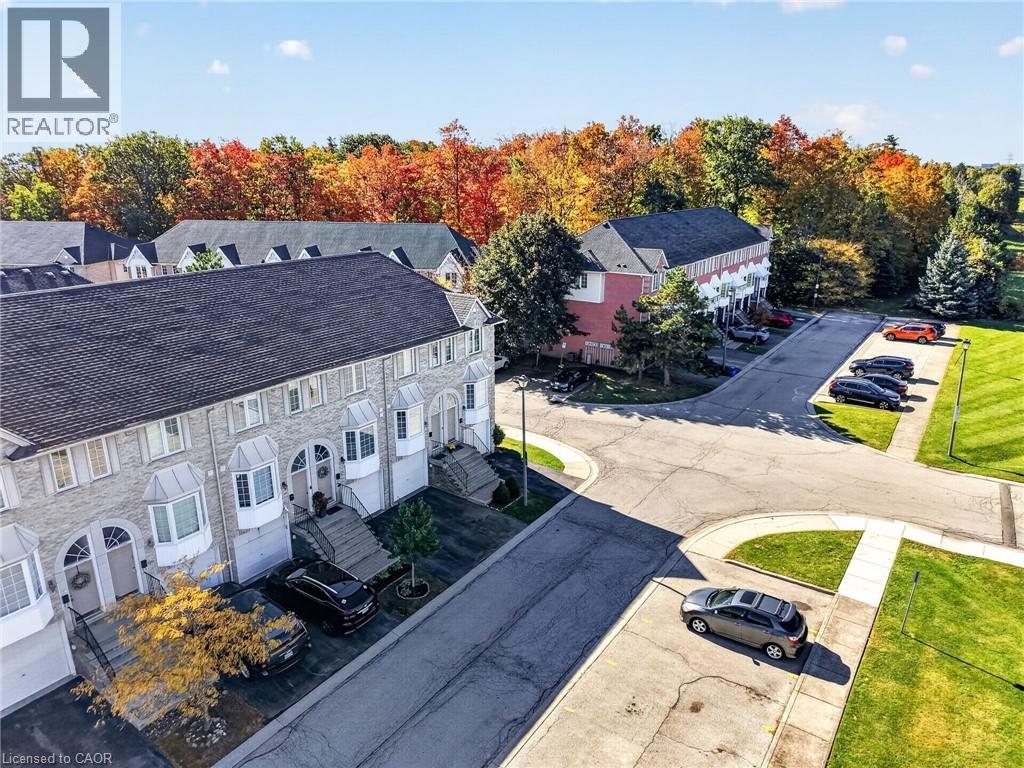 3480 Upper Middle Road — photo 46