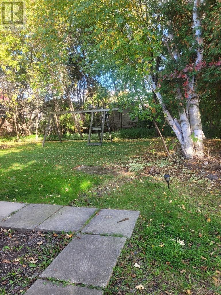 768 Danforth Avenue — photo 17