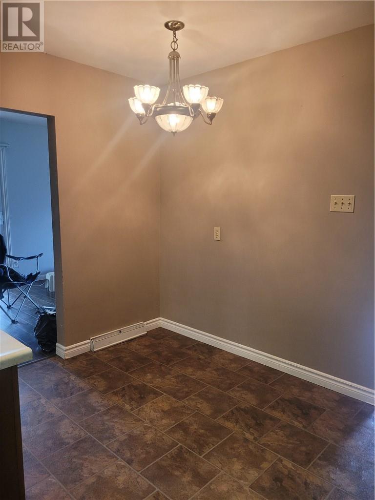 768 Danforth Avenue — photo 4