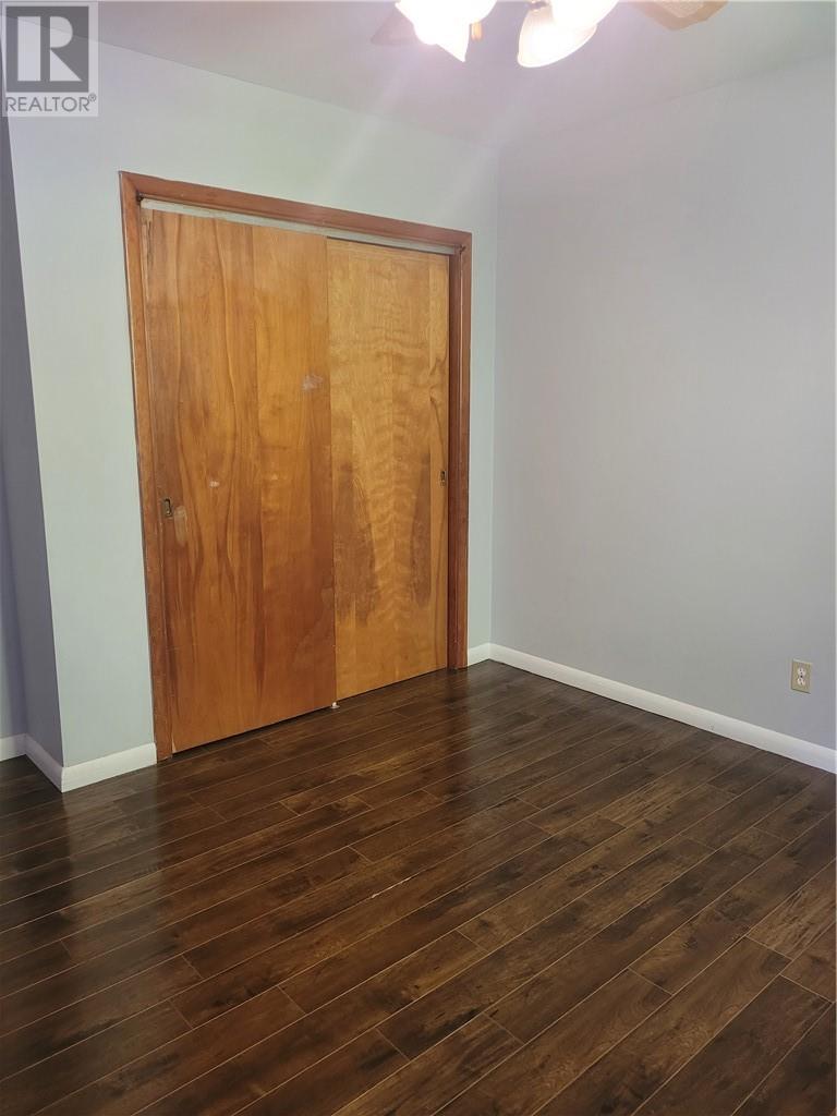 768 Danforth Avenue — photo 8